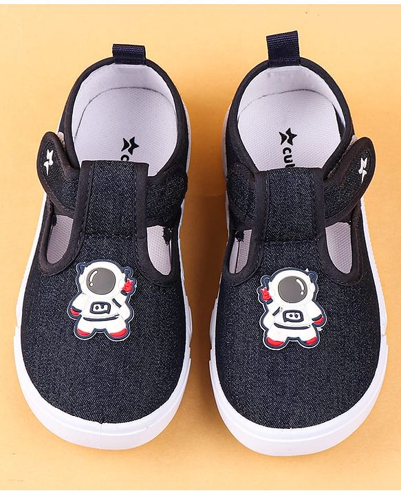 Cute Walk by Babyhug Casual Shoes with Velcro Closure & Astronaut Patch - Navy Blue