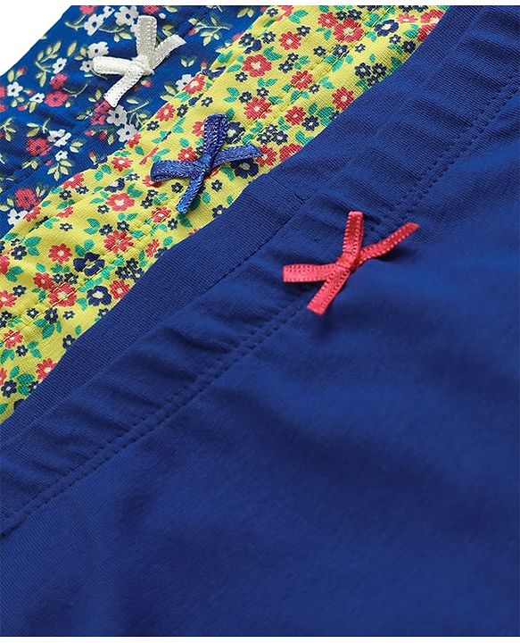 Pine Kids Cotton Elastane Knit Hipsters With Floral Print Pack Of 3 (Colour May Vary)