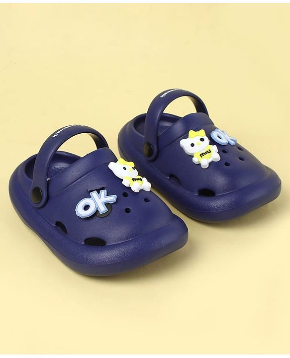 Cute Walk by Babyhug Clogs With Back Strap Closure & Kitty  Applique - Purple
