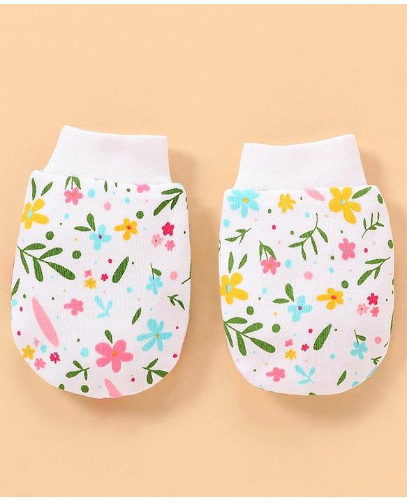 Babyhug 100% Cotton Baby Gift Set With Floral Print Pack of 7 - White & Pink