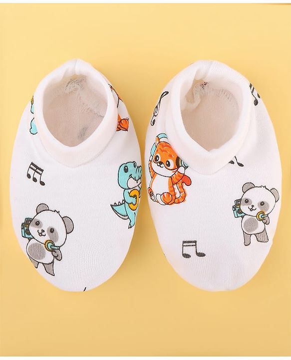Babyhug 100% Cotton Baby Gift Set Pack of 7 - White & Light Blue