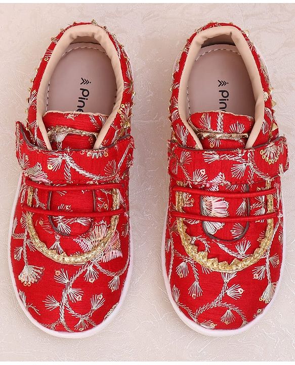 Pine kids Mojaris With Velcro  Closure - Red