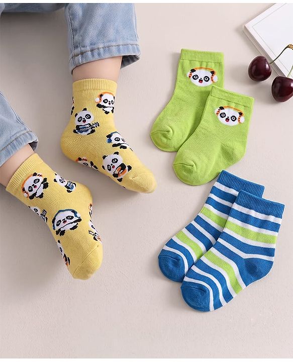 Cute Walk by Babyhug Knit Ankle Length Antibacterial Socks with Animal Design Pack Of 3 - Yellow & Green