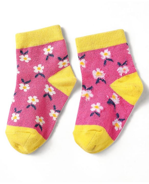 Cute Walk by Babyhug Knit Antibacterial Ankle Length Socks With Polka Dots & Floral Design Pack Of 3 - Pink & Black