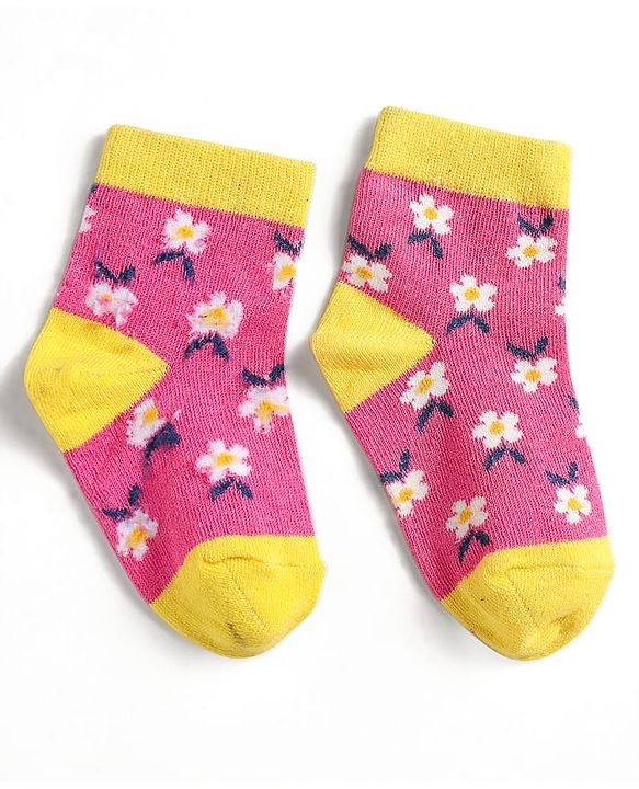 Cute Walk by Babyhug Knit Antibacterial Ankle Length Socks With Polka Dots & Floral Design Pack Of 3 - Pink & Black