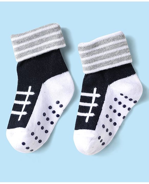 Cute Walk by Babyhug Knit Antibacterial Ankle Length Anti Skid Socks With Stripes Pack Of 3 - Black & White