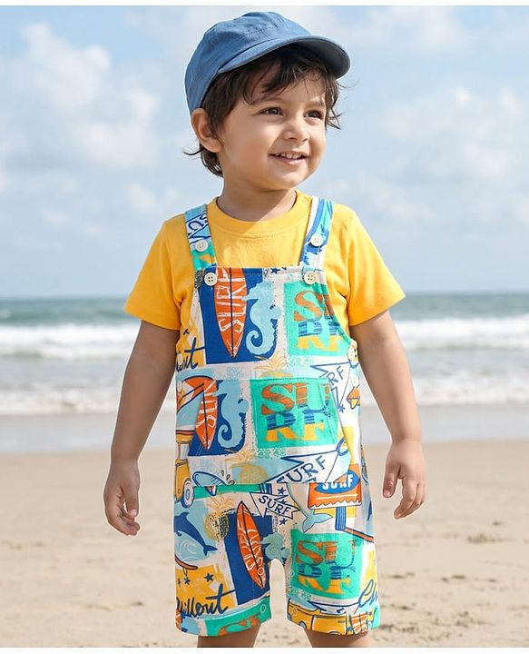 Babyhug Single Jersey Knit Dungaree & Half Sleeves T-Shirt With Beach Theme Print - Yellow & White