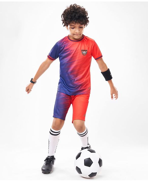 Pine Active Knit Half Sleeves Printed T-Shirt & Shorts Set - Red
