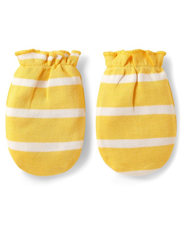 Babyhug 100% Cotton Full Sleeves Animal Printed Onesies With Striped Leggings Cap Mittens & Booties Set -