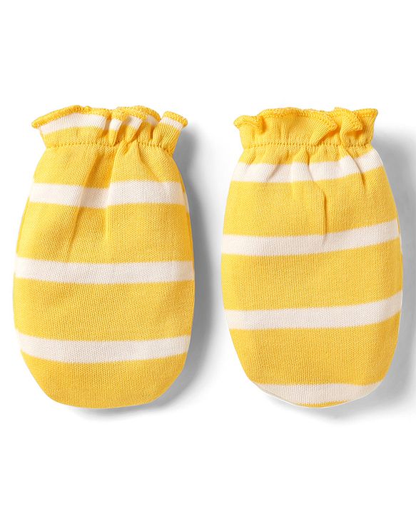 Babyhug 100% Cotton Full Sleeves Animal Printed Onesies With Striped Leggings Cap Mittens & Booties Set -