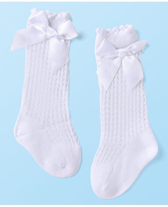 Cute Walk by Babyhug Knit Calf Length Party Socks with Bow Applique & Cable Knit Design - White