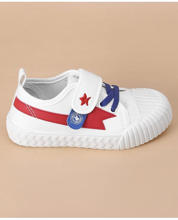 Cute Walk by Babyhug Velcro Closure Casual Shoes - White