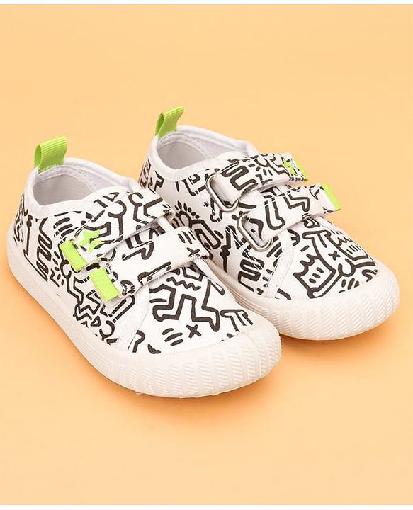 Cute Walk by Babyhug Velcro Closure Abstract Printed Casual Shoes - White & Lime Green