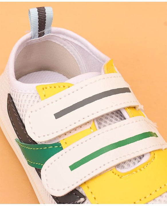 Cute Walk by Babyhug Velcro Closure Colour Block Casual Shoes - Navy Blue