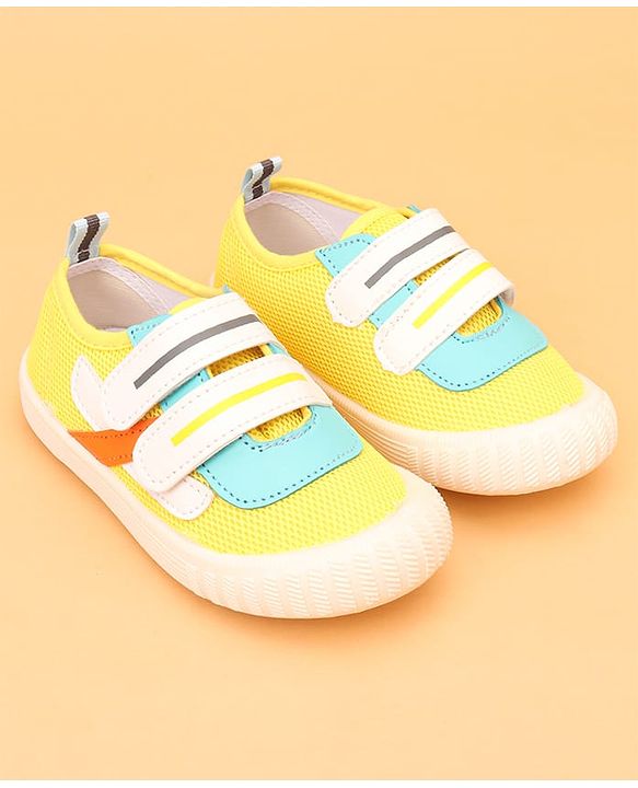 Cute Walk by Babyhug Velcro Closure Colour Block Casual Shoes - Navy Blue