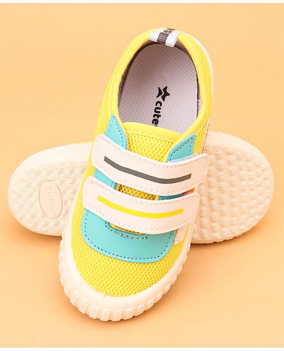 Cute Walk by Babyhug Velcro Closure Colour Block Casual Shoes - Navy Blue