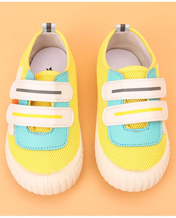 Cute Walk by Babyhug Velcro Closure Colour Block Casual Shoes - Navy Blue