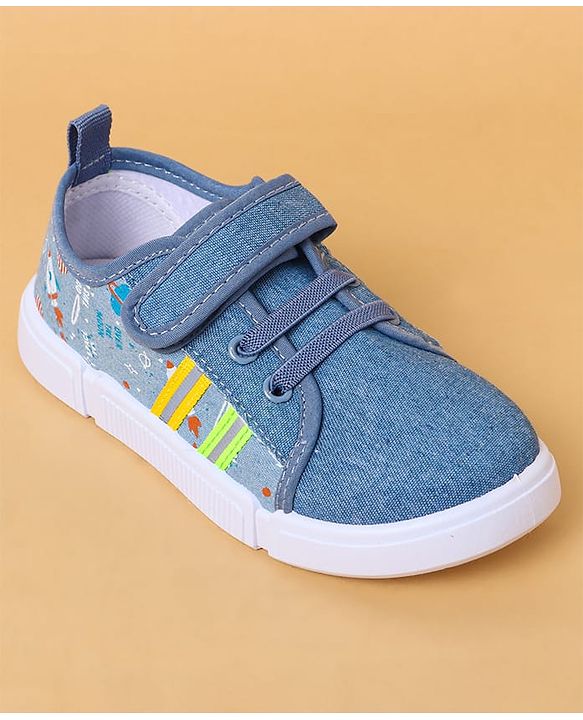 Cute Walk By Babyhug Casual Shoes with Velcro Closure Canvas & Tape Detailing - Blue