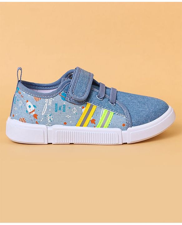 Cute Walk By Babyhug Casual Shoes with Velcro Closure Canvas & Tape Detailing - Blue