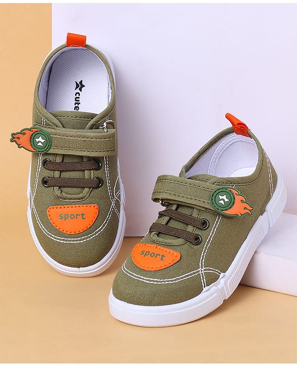 Cute Walk by Babyhug Casual Shoes With Velcro Closure - Green