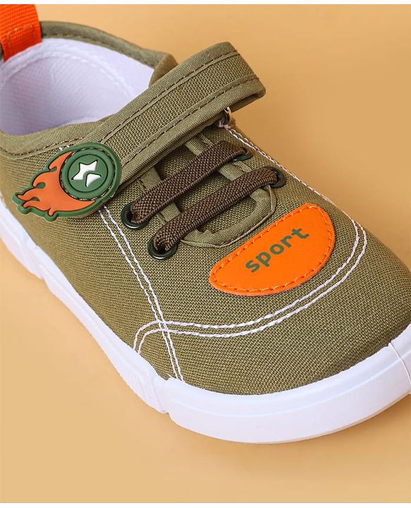 Cute Walk by Babyhug Casual Shoes With Velcro Closure - Green