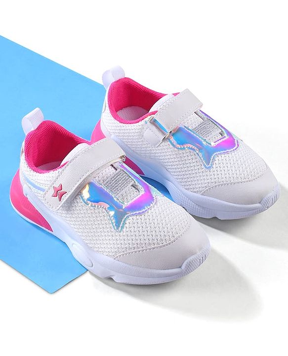 Cute Walk by Babyhug Velcro Closure Sneakers - White