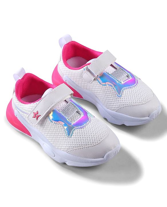 Cute Walk by Babyhug Velcro Closure Sneakers - White