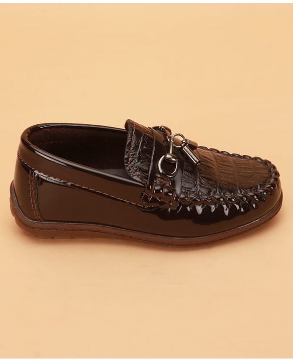 Cute Walk by Babyhug Slip On Solid Loafers - Brown