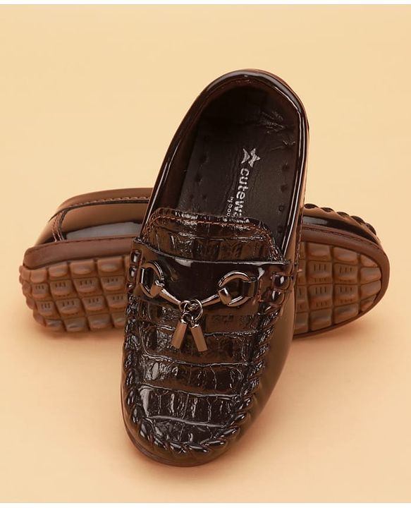 Cute Walk by Babyhug Slip On Solid Loafers - Brown