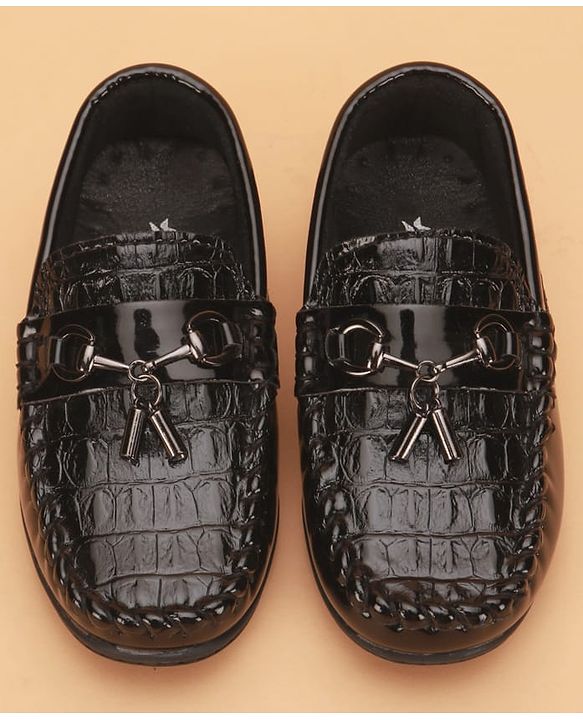 Cute Walk by Babyhug Slip On Solid Loafers - Brown