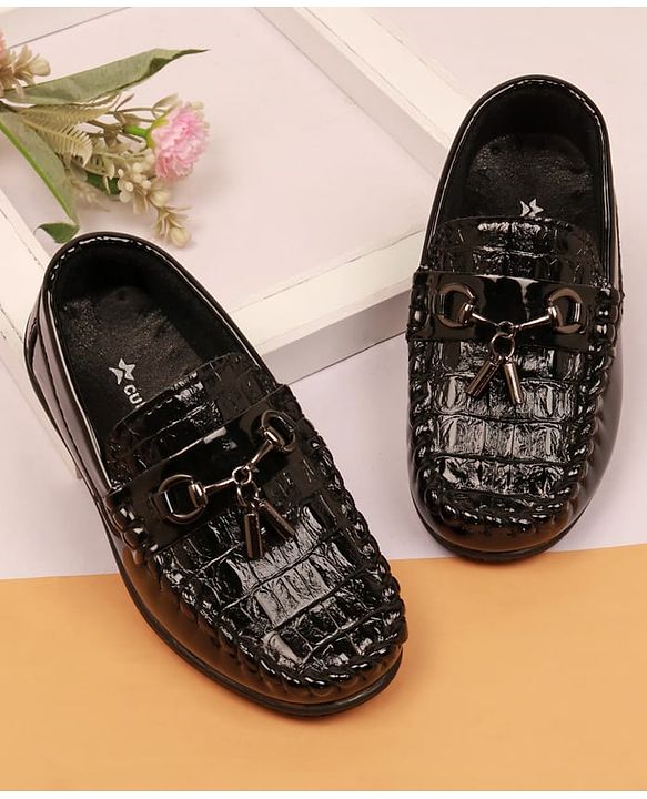 Cute Walk by Babyhug Slip On Solid Loafers - Brown
