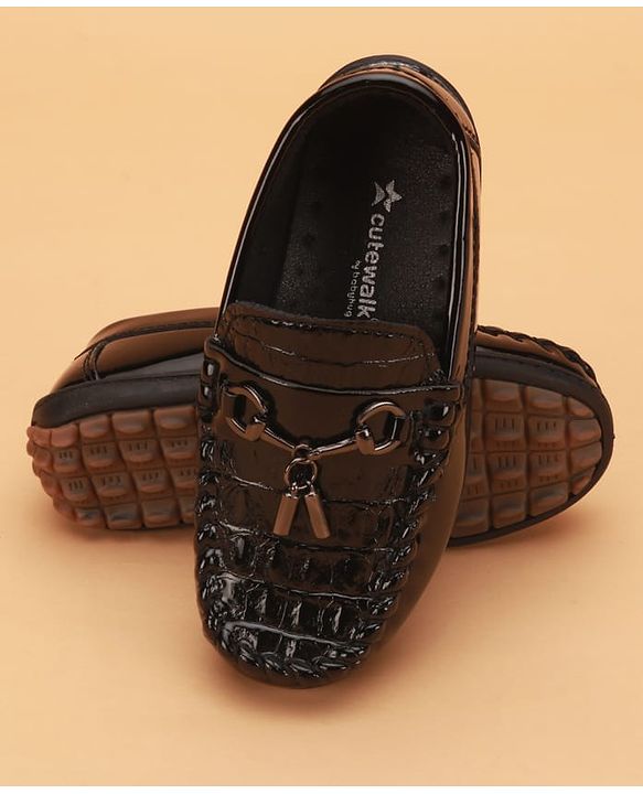 Cute Walk by Babyhug Slip On Solid Loafers - Brown