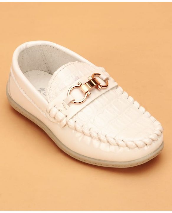 Cute Walk by Babyhug Slip On Solid Loafers with Applique Detailing - White
