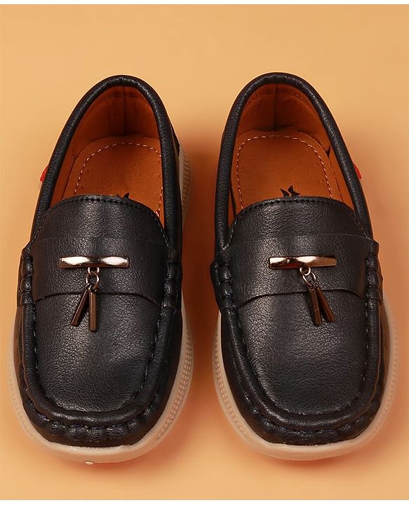 Cute Walk by Babyhug Slip On Solid Coloured Loafers With Applique - Navy Blue
