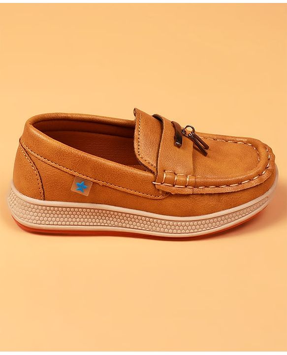 Cute Walk by Babyhug Slip On Solid Coloured Loafers With Applique - Navy Blue