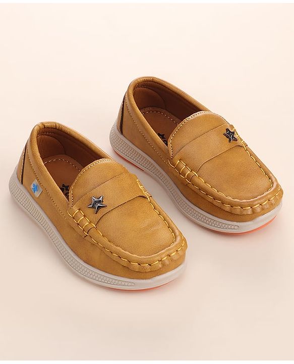 Cute Walk by Babyhug Slip On Solid Coloured Loafers - Black