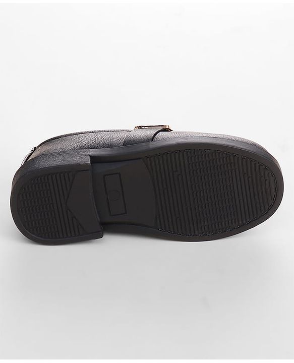 Cute Walk by Babyhug Slip On Solid Coloured Loafers - Black