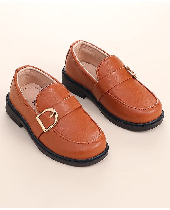 Cute Walk by Babyhug Slip On Solid Coloured Loafers - Black