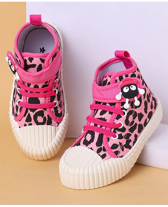 Cute Walk By Babyhug Casual Shoes with Velcro Closure Canvas & Animal Print - Pink