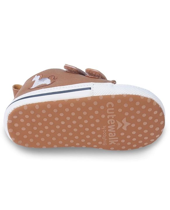 Cute Walk by Babyhug Velcro Closure Booties With Bee Embroidery - Pink