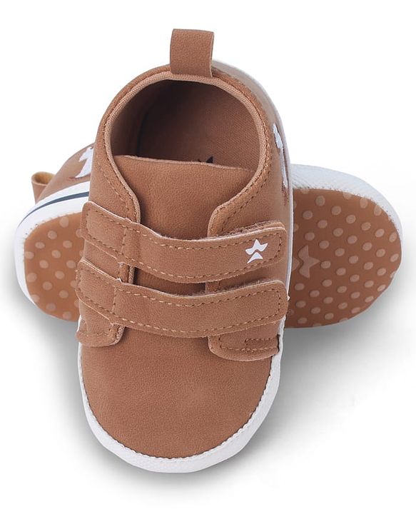 Cute Walk by Babyhug Velcro Closure Booties With Bee Embroidery - Pink