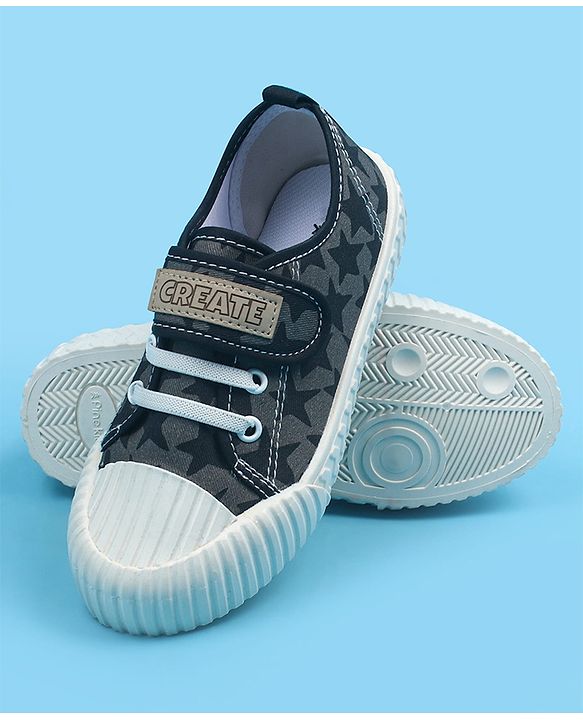 Pine Kids Velcro Closure Casual Shoes With Star Print - Black