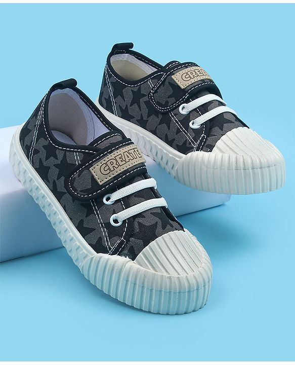 Pine Kids Velcro Closure Casual Shoes With Star Print - Black