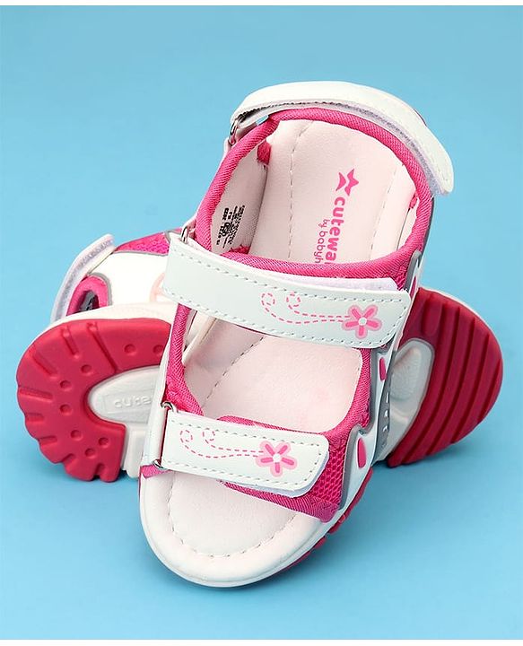 Cute Walk by Babyhug Sandals with Velcro Closure & Floral Print - Light Purple