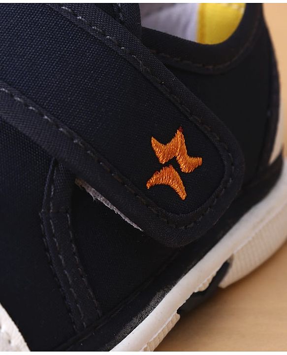 Cute Walk by Babyhug Velcro Closure Casual Shoes With Animal Applique - Navy Blue