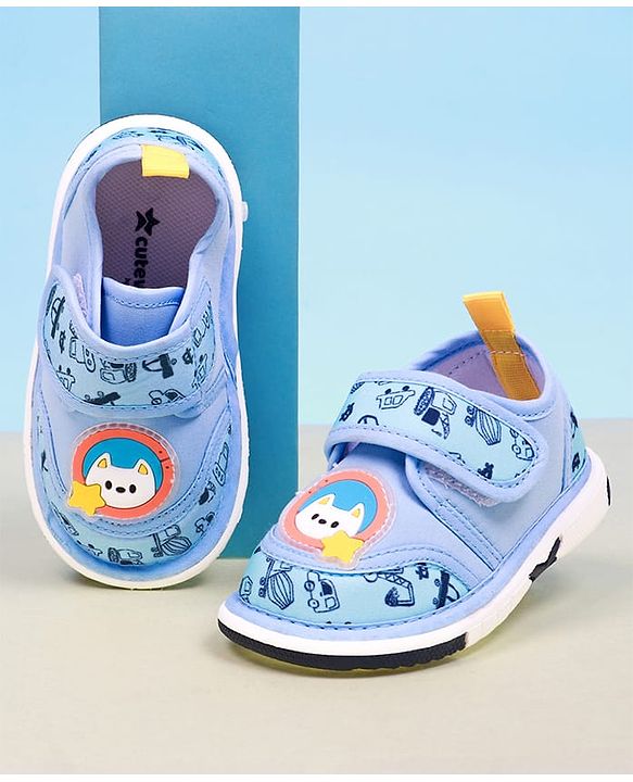 Cute Walk by Babyhug Velcro Closure Vehicles Printed Casual Shoes With Applique - Blue
