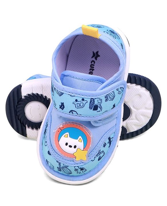 Cute Walk by Babyhug Velcro Closure Vehicles Printed Casual Shoes With Applique - Blue