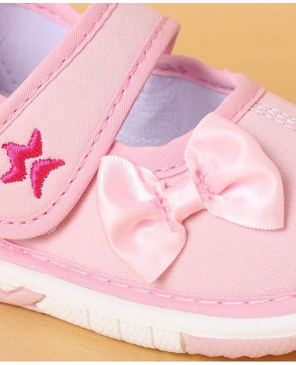 Cute Walk by Babyhug Casual Shoes With Velcro Closure & Bow Applique - Purple