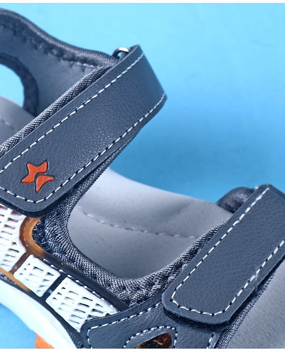 Cute Walk by Babyhug Velcro Closure Sandal With Colour Block - Grey