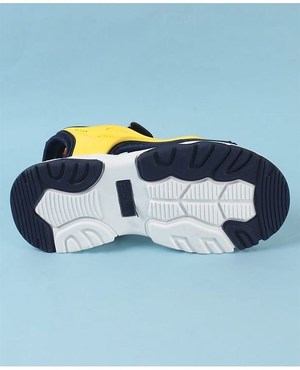 Cute Walk by Babyhug Velcro Closure Sandals - Black